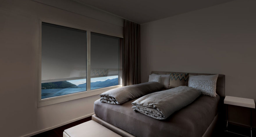 zip_sun-tenda-zippata-laterale-tende-solari-antivento-tende-grandi-superfici-tende-design-verona-tende-oscuranti-verona-tende-sole-verona